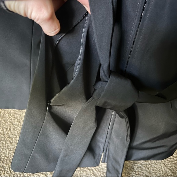 EUC Calvin Klein Sz Sm Rain Jacket w/ Detachable Hood - Picture 3 of 9